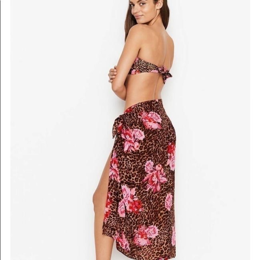 NWOT Victoria’s Secret Cheetah Sarong